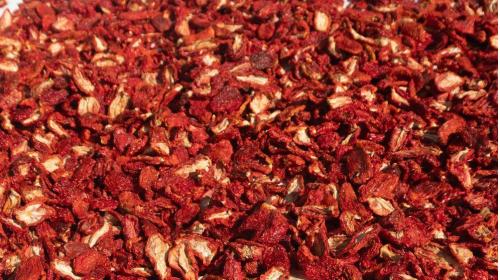 SUN DRIED SALTED TOMATO HALVE CUT